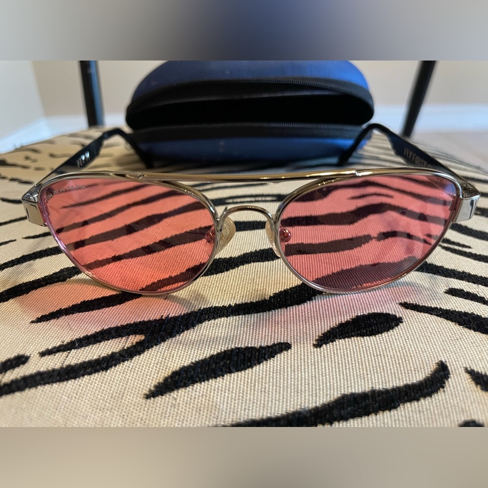 Black Flys - Fly 14 aviator
W/ case